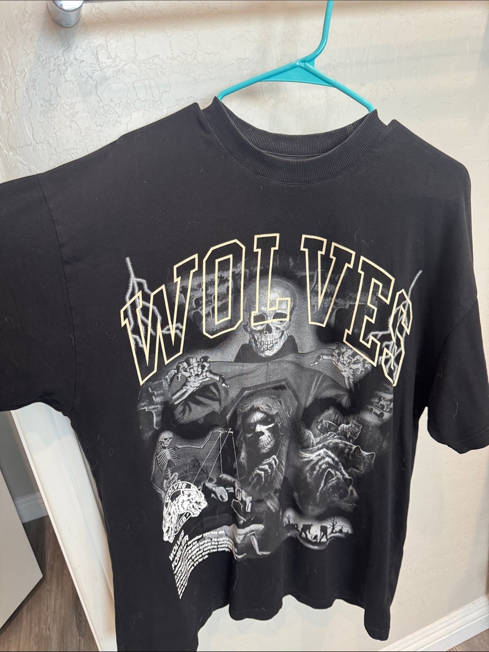 Darc Sport Black 'Wolves' Graphic Crewneck Tee